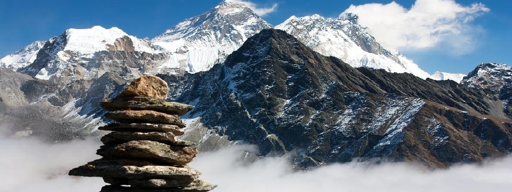 visit Himalayas in winter